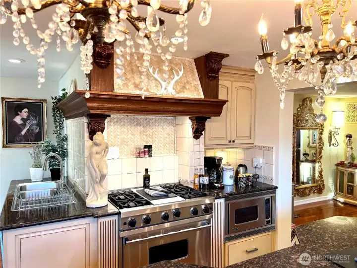 All-Viking appliances in the main floor kitchen.