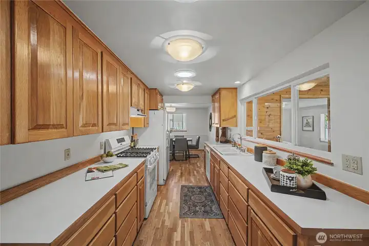 Well-appointed kitchen.