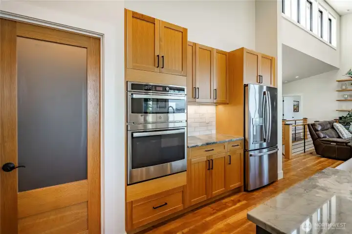 Walk-in pantry