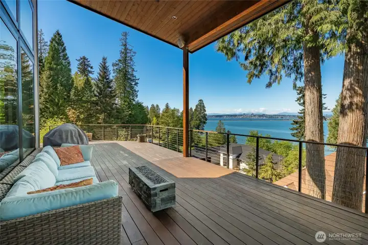 Enjoy the views in a treehouse setting