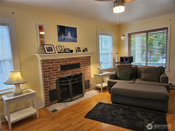 Looking toward the front door.