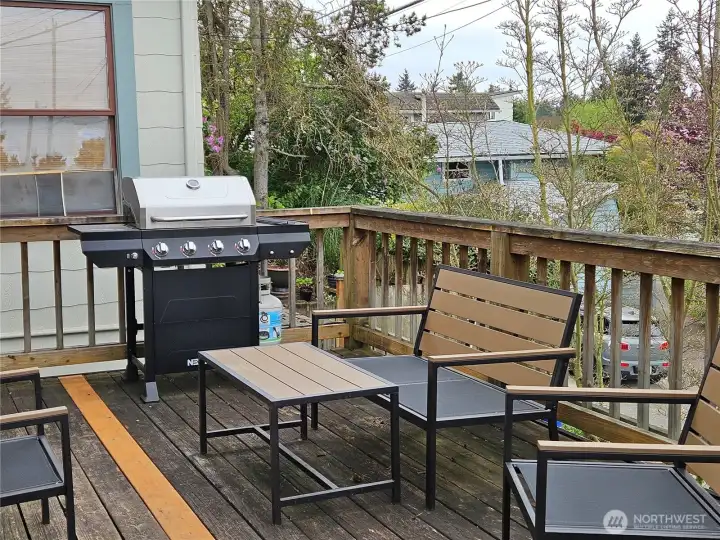 Back deck on mail level