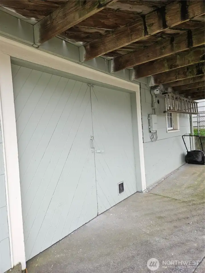 Garage door