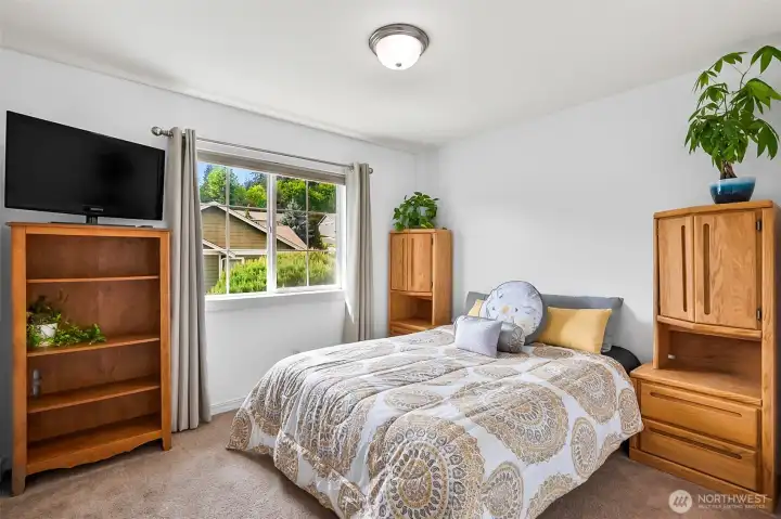 upstairs bedroom #2