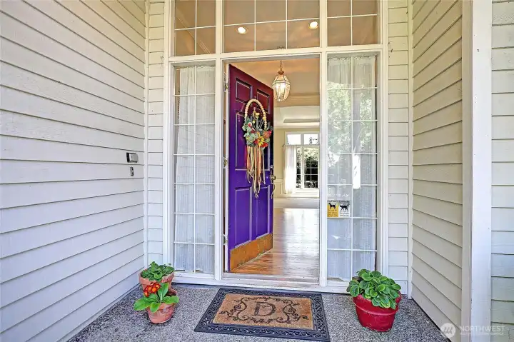 Inviting front entry