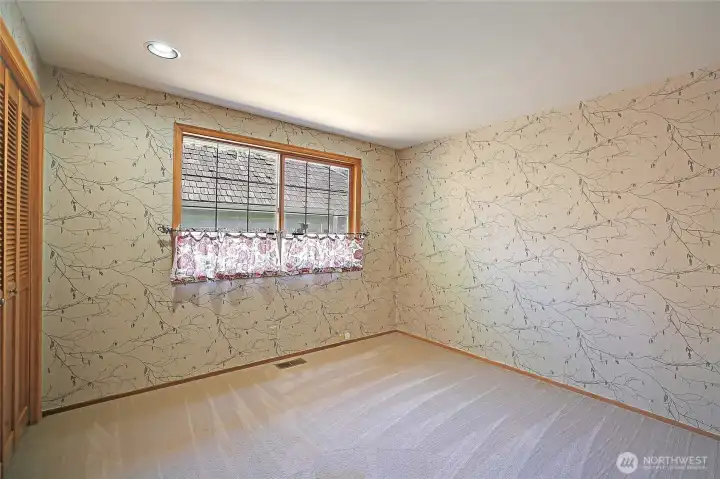 Bedroom 3 or office space