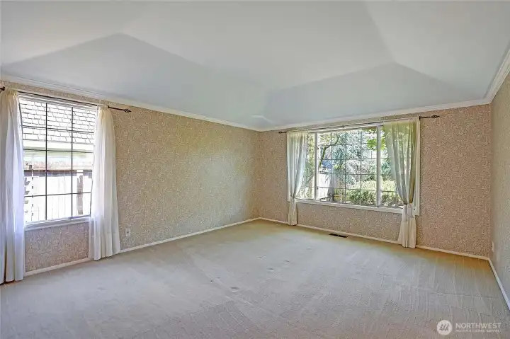 Large primary bedroom