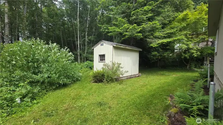 Handy storage shed