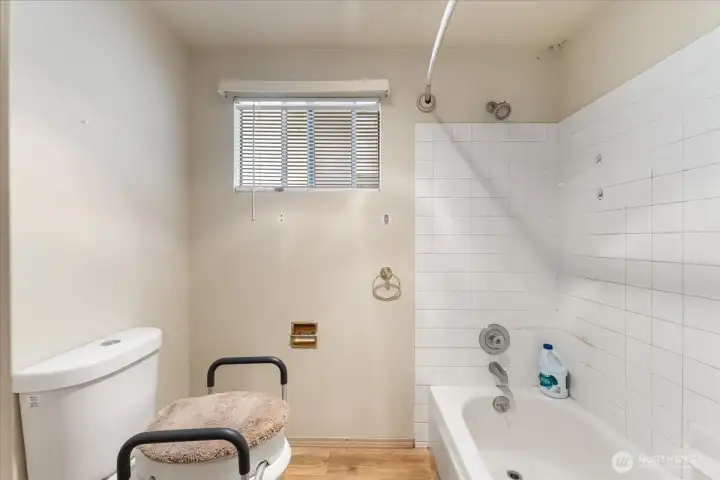 Master/Main bath on main floor