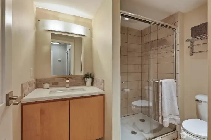 3/4 bathroom, great for guests. 3/4 bathroom, great for guests.