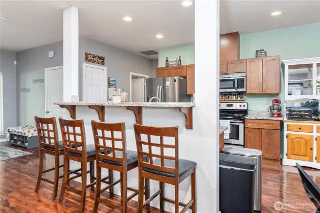 Kitchen with breakfast bar.