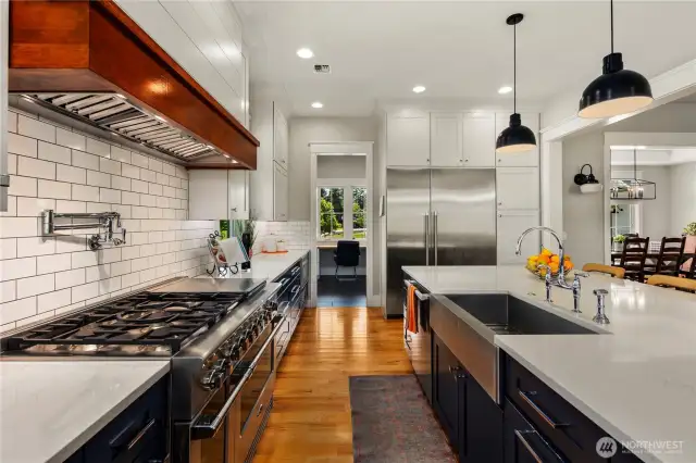 Don't forget the pot filler and the double oven!