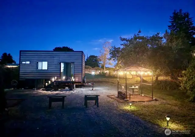 Outstanding Tiny House also on the property - with lovely finishes, nice kitchen, open area/Living space, Loft Bedroom & 3/4 Bath.