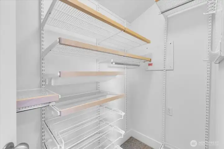 walk in closet