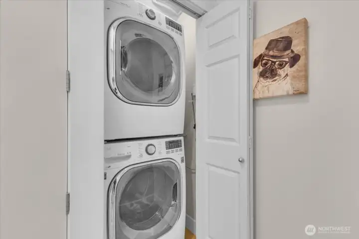 All appliances stay!