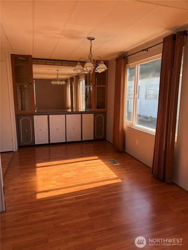 Dining room built in hutch