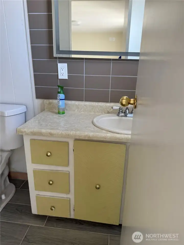 Primary bath