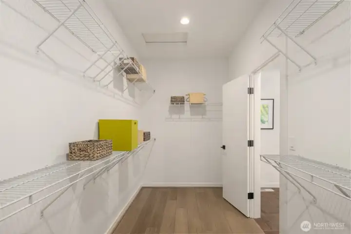 Photo for illustration purposes only. Photos are of another Garnet home design, selections will vary.