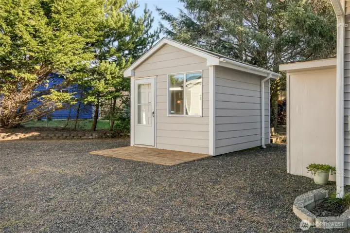 Insulated storage shed