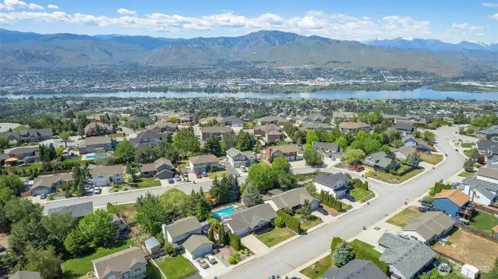 Aerial of the neighborhood