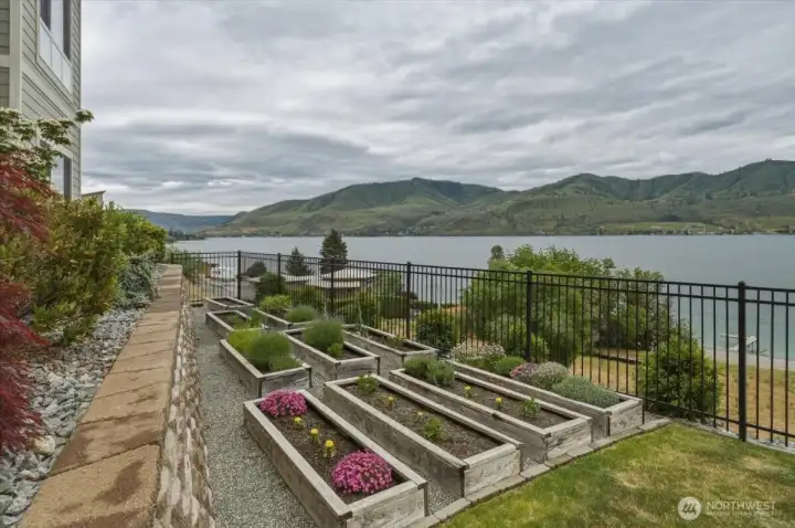 Raised garden beds