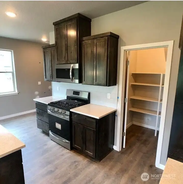Photos were taken prior to tenants occupancy
