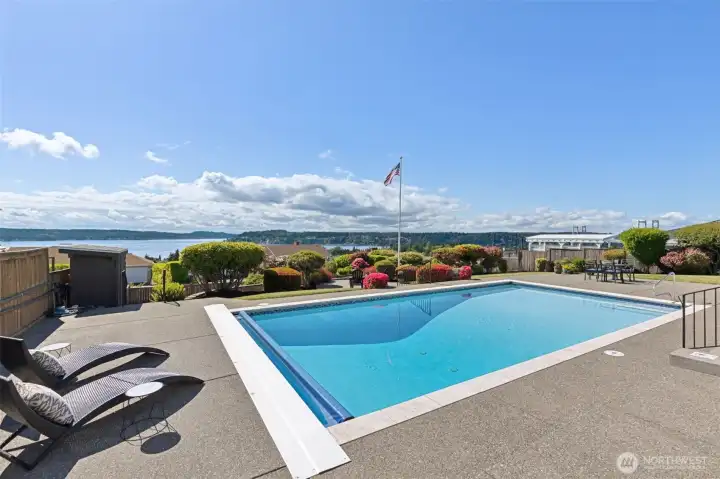 Heated in-ground pool