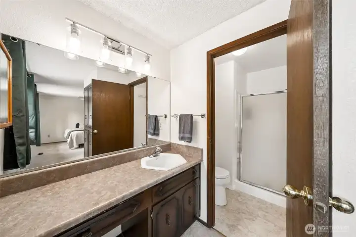 3/4 Primary Bath