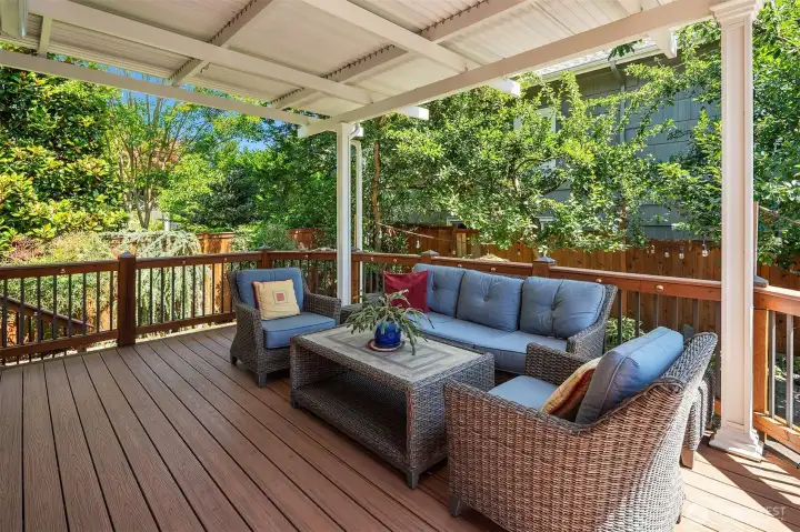 entertainment deck with auto louvered roof entertainment deck with auto louvered roof