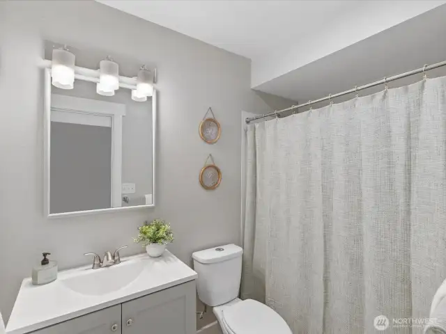 Primary Bedroom ensuite