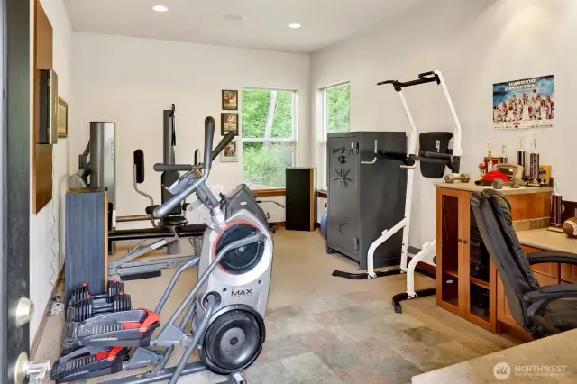 office/work out room