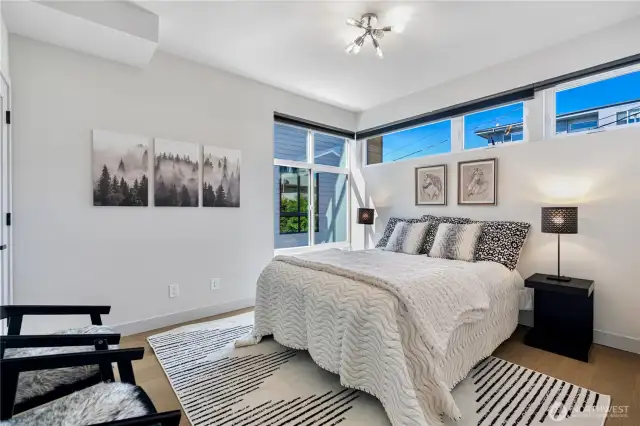 Bedroom on the living area level(Level2)