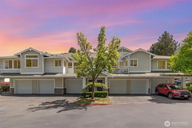 Enjoy community playground, parks & trails minutes from your door!