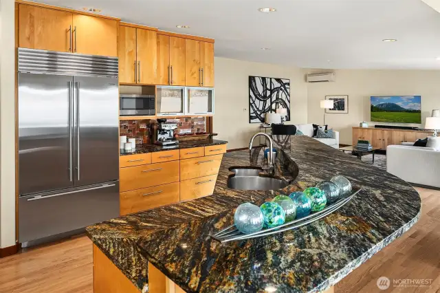 Open floor plan!!