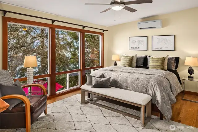 Main floor primary suite.