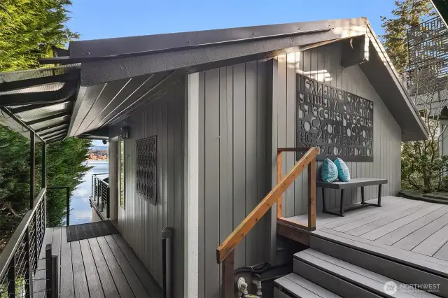 Entry way to the beach cottage.