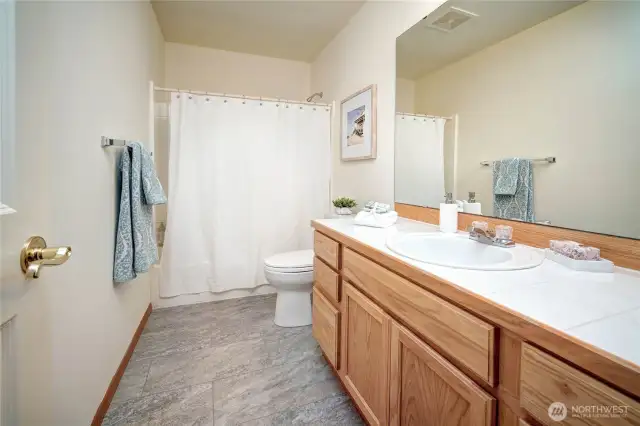 Hallway full bath and linen closet