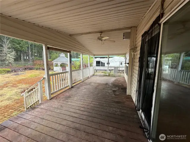 Covered deck/porch