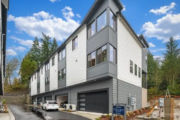 Cross Kirkland Towns by Toll Brothers : units 61-65