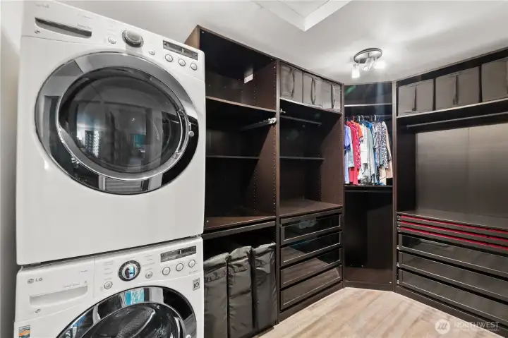 Primary Suite Laundry