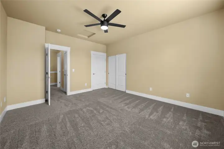 Upstairs Bedroom 3. Upstairs Bedroom 3.