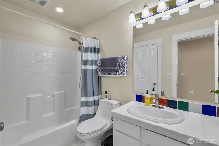 Guest Bathroom Guest Bathroom