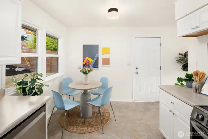 Good size dining nook