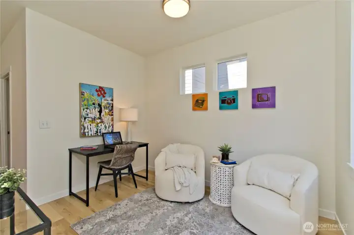 Office/Bonus room area. Office/Bonus room area.