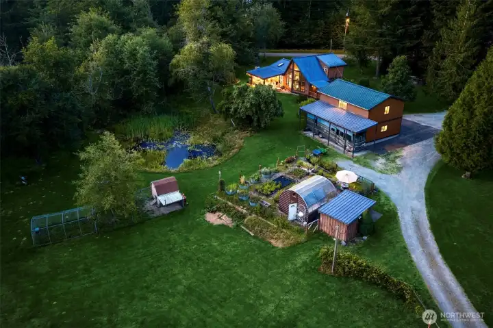 Your Dream Hobby Farm awaits Your Dream Hobby Farm awaits