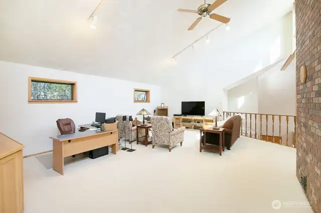 Loft / Bonus Room