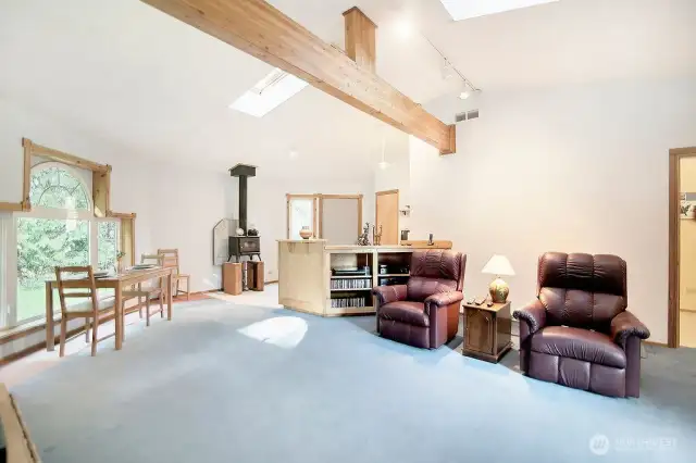 Family Room / Sep Liv
