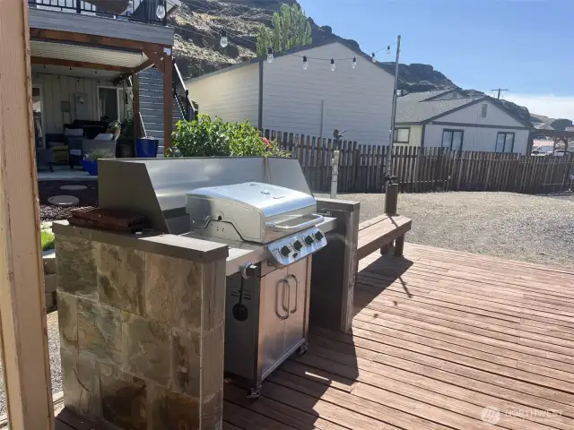 Built in Barbeque for entertaining.