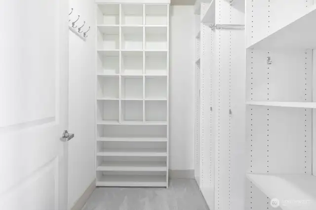 Walk-in closet