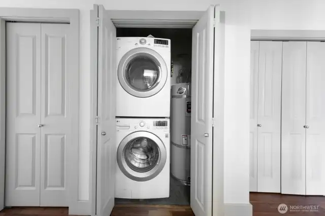 In-unit washer/dryer